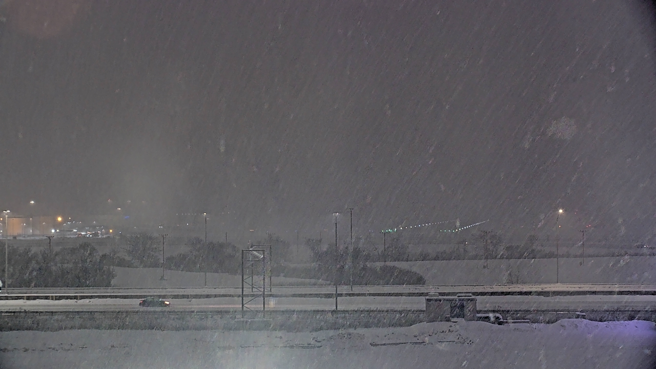 Thumbnail for current weather camera view from Allstate Arena in Des Plaines, Illinois