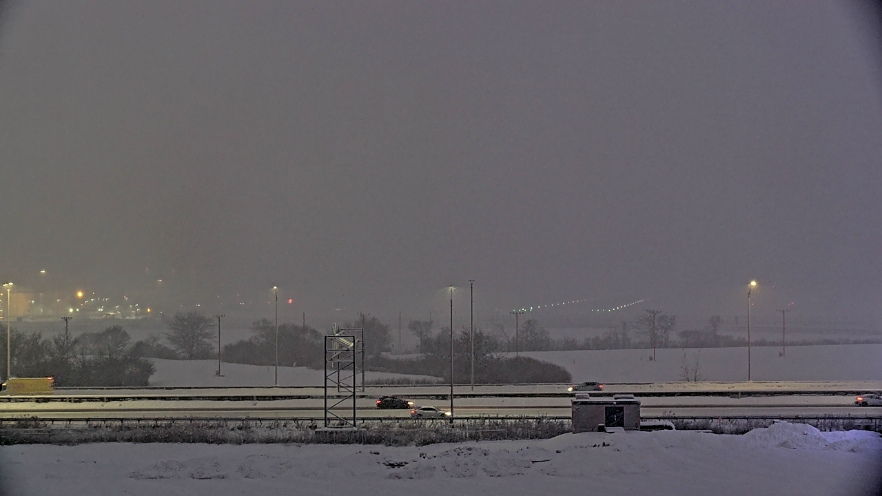 Thumbnail for current weather camera view from Allstate Arena in Des Plaines, Illinois