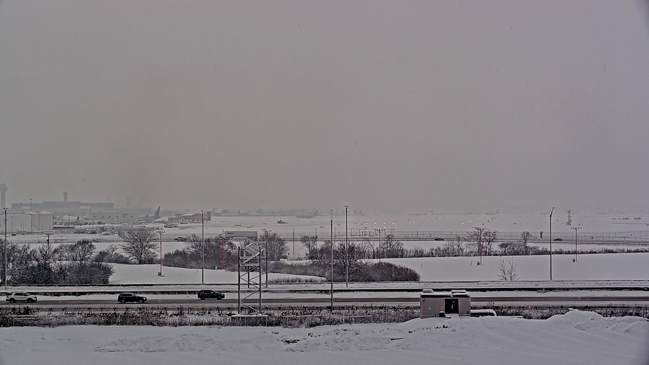 Thumbnail for current weather camera view from Allstate Arena in Des Plaines, Illinois