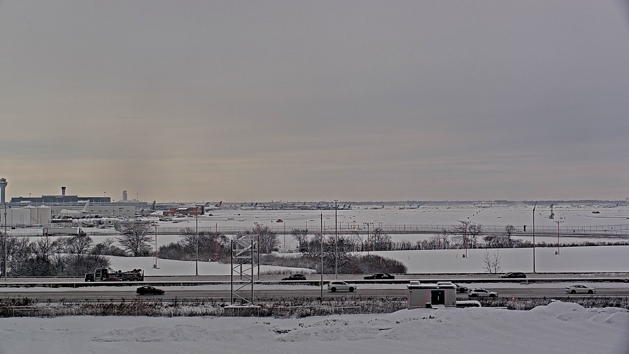 Thumbnail for current weather camera view from Allstate Arena in Des Plaines, Illinois
