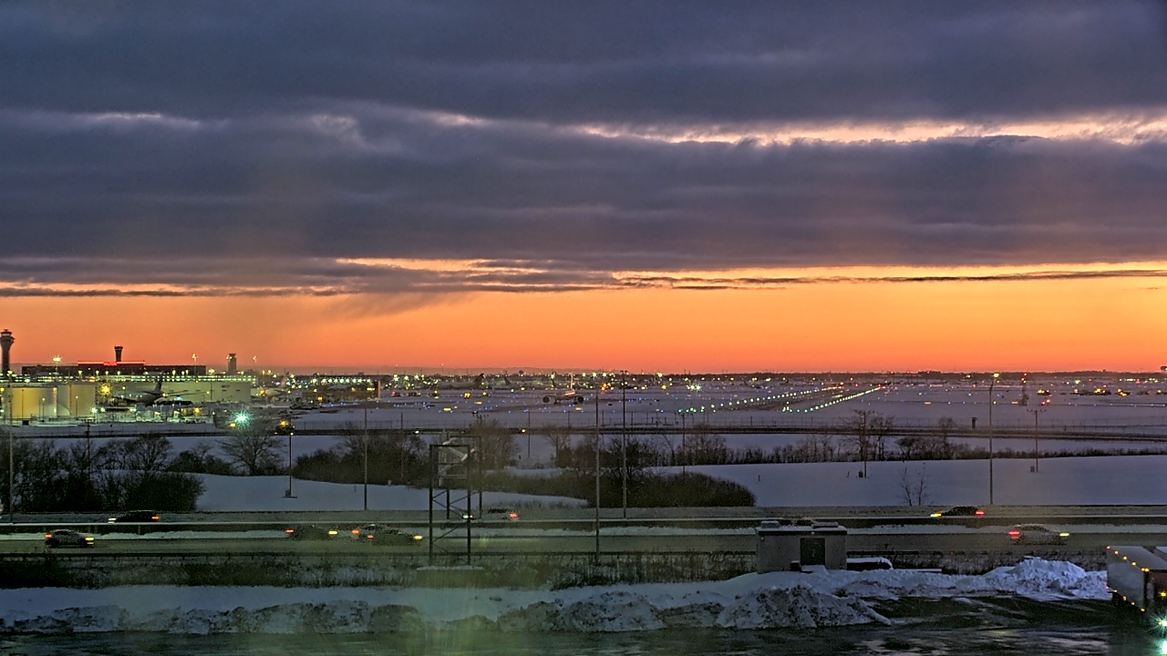 Thumbnail for current weather camera view from Allstate Arena in Des Plaines, Illinois