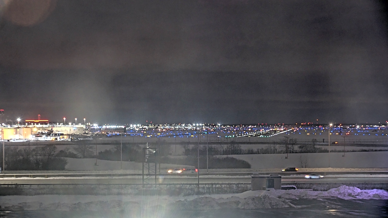 Thumbnail for current weather camera view from Allstate Arena in Des Plaines, Illinois