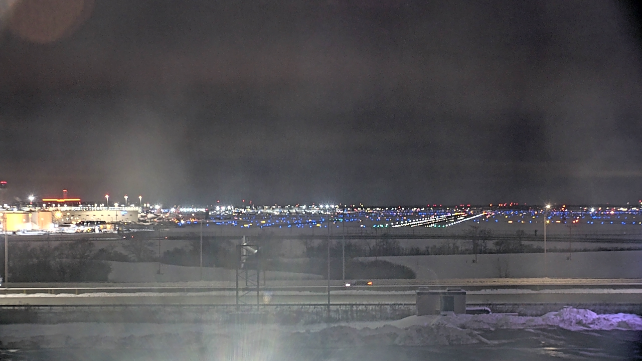 Thumbnail for current weather camera view from Allstate Arena in Des Plaines, Illinois