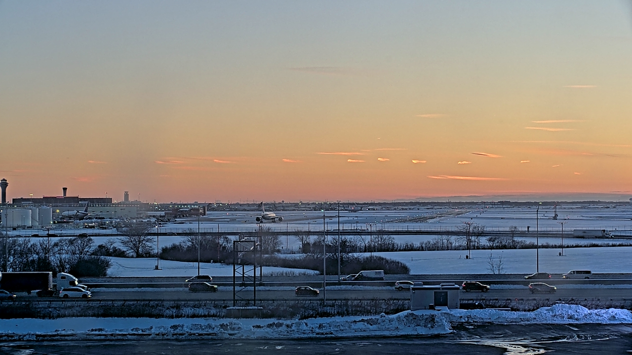 Thumbnail for current weather camera view from Allstate Arena in Des Plaines, Illinois