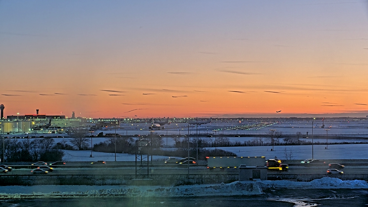 Thumbnail for current weather camera view from Allstate Arena in Des Plaines, Illinois