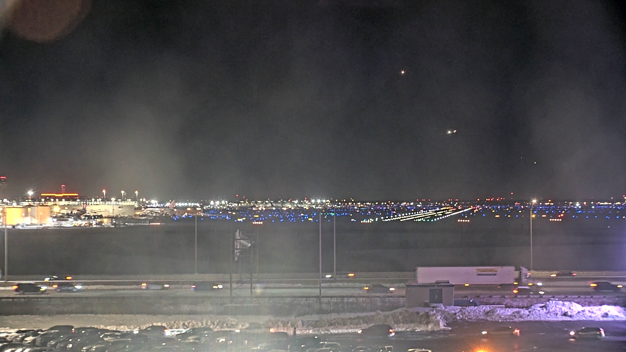 Thumbnail for current weather camera view from Allstate Arena in Des Plaines, Illinois