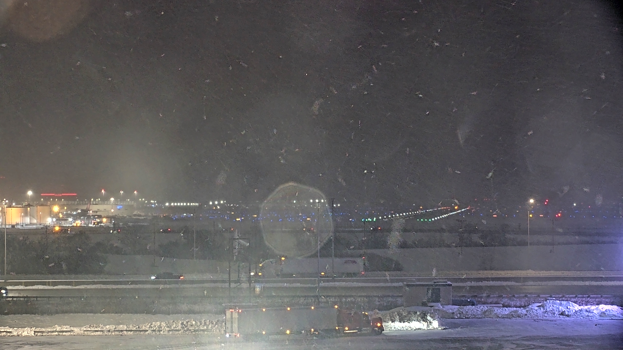 Thumbnail for current weather camera view from Allstate Arena in Des Plaines, Illinois