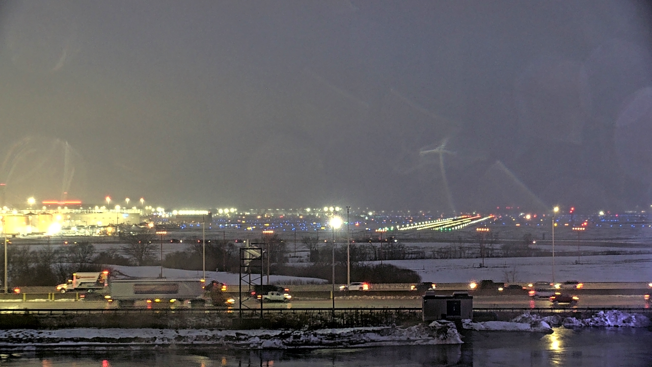 Thumbnail for current weather camera view from Allstate Arena in Des Plaines, Illinois