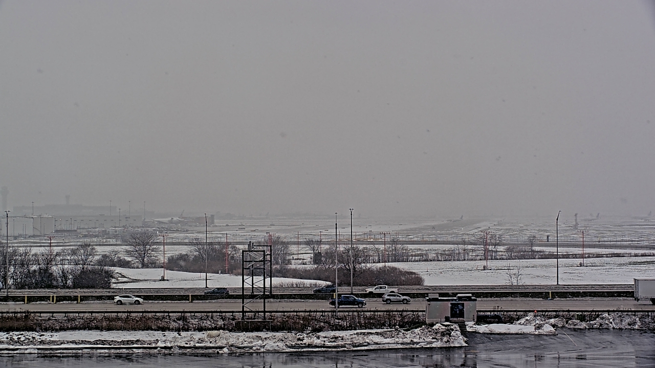 Thumbnail for current weather camera view from Allstate Arena in Des Plaines, Illinois