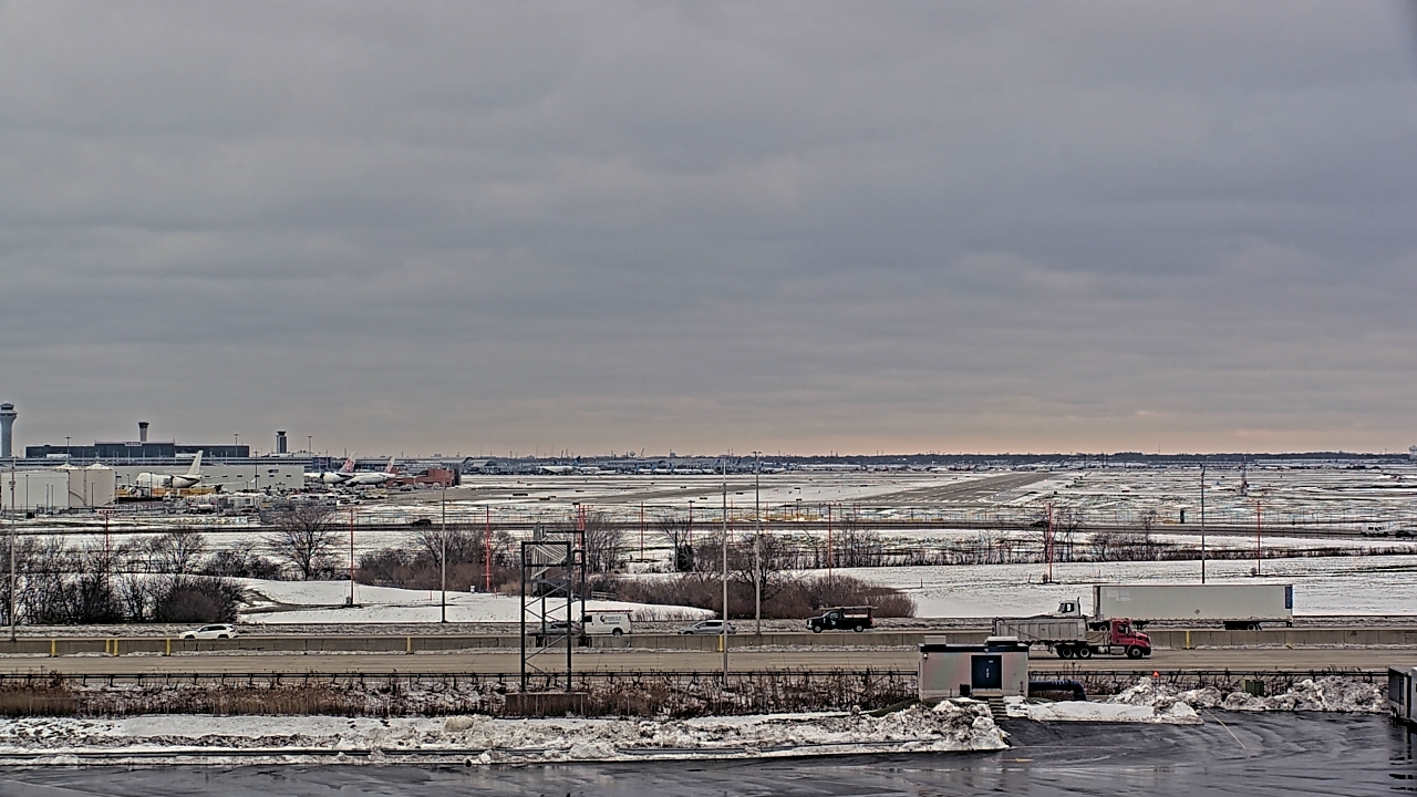 Thumbnail for current weather camera view from Allstate Arena in Des Plaines, Illinois