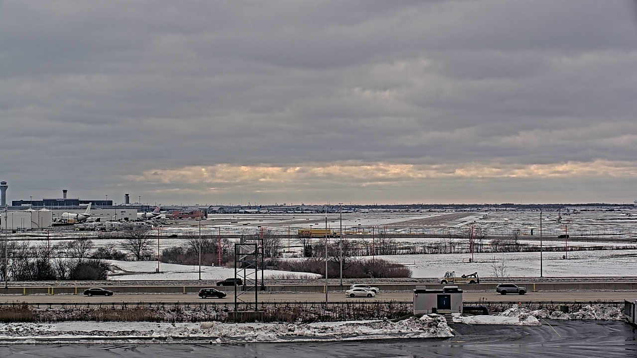 Thumbnail for current weather camera view from Allstate Arena in Des Plaines, Illinois