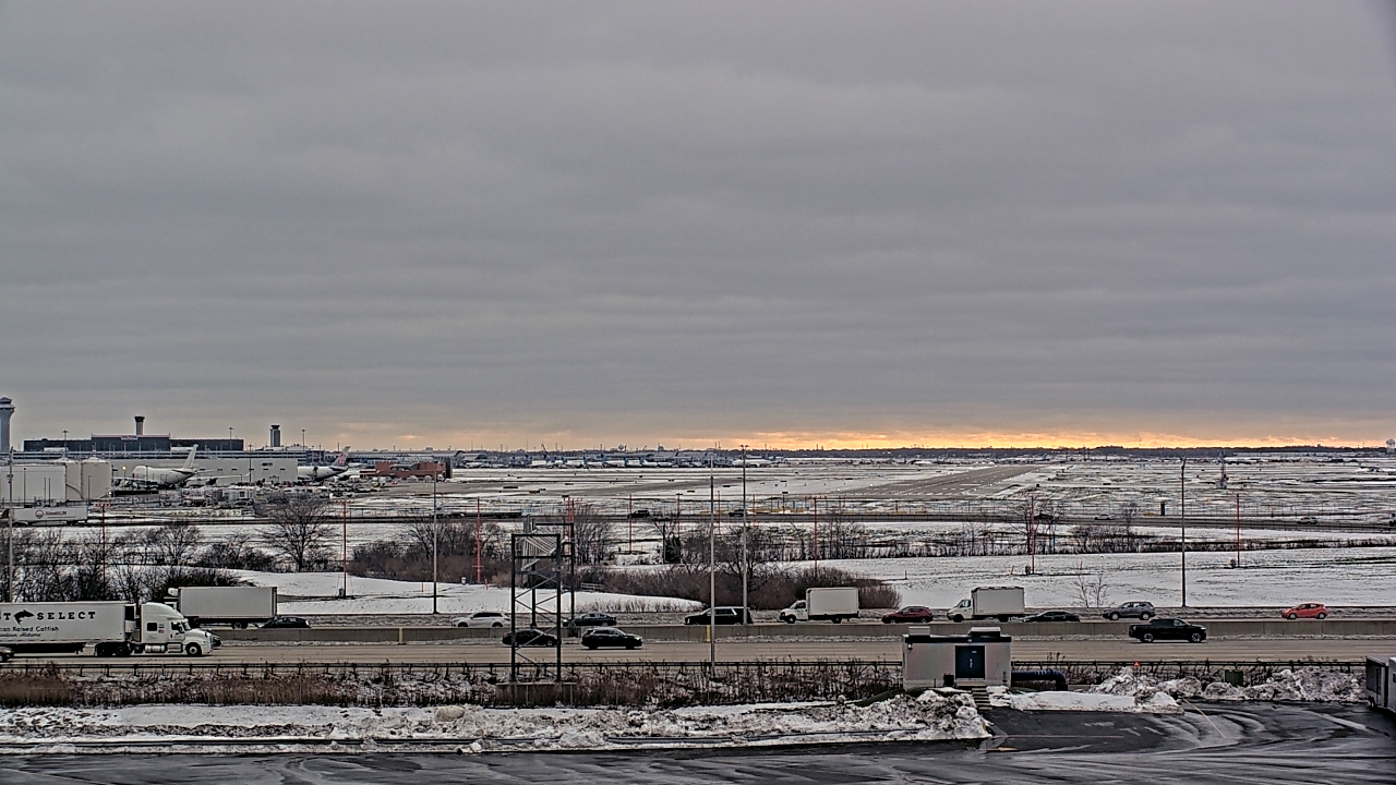 Thumbnail for current weather camera view from Allstate Arena in Des Plaines, Illinois