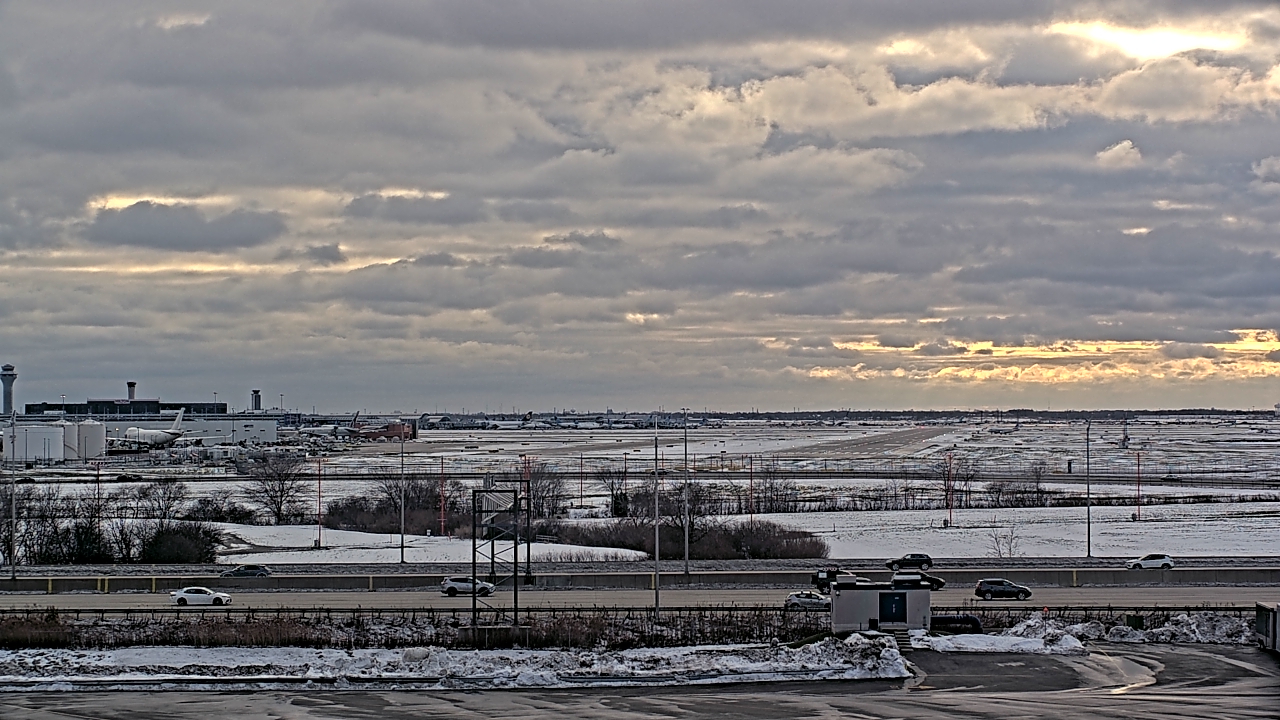 Thumbnail for current weather camera view from Allstate Arena in Des Plaines, Illinois