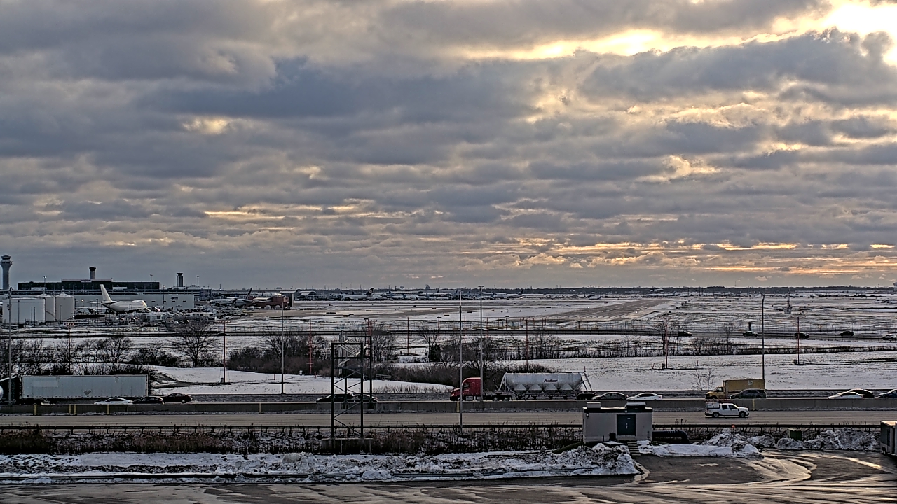 Thumbnail for current weather camera view from Allstate Arena in Des Plaines, Illinois