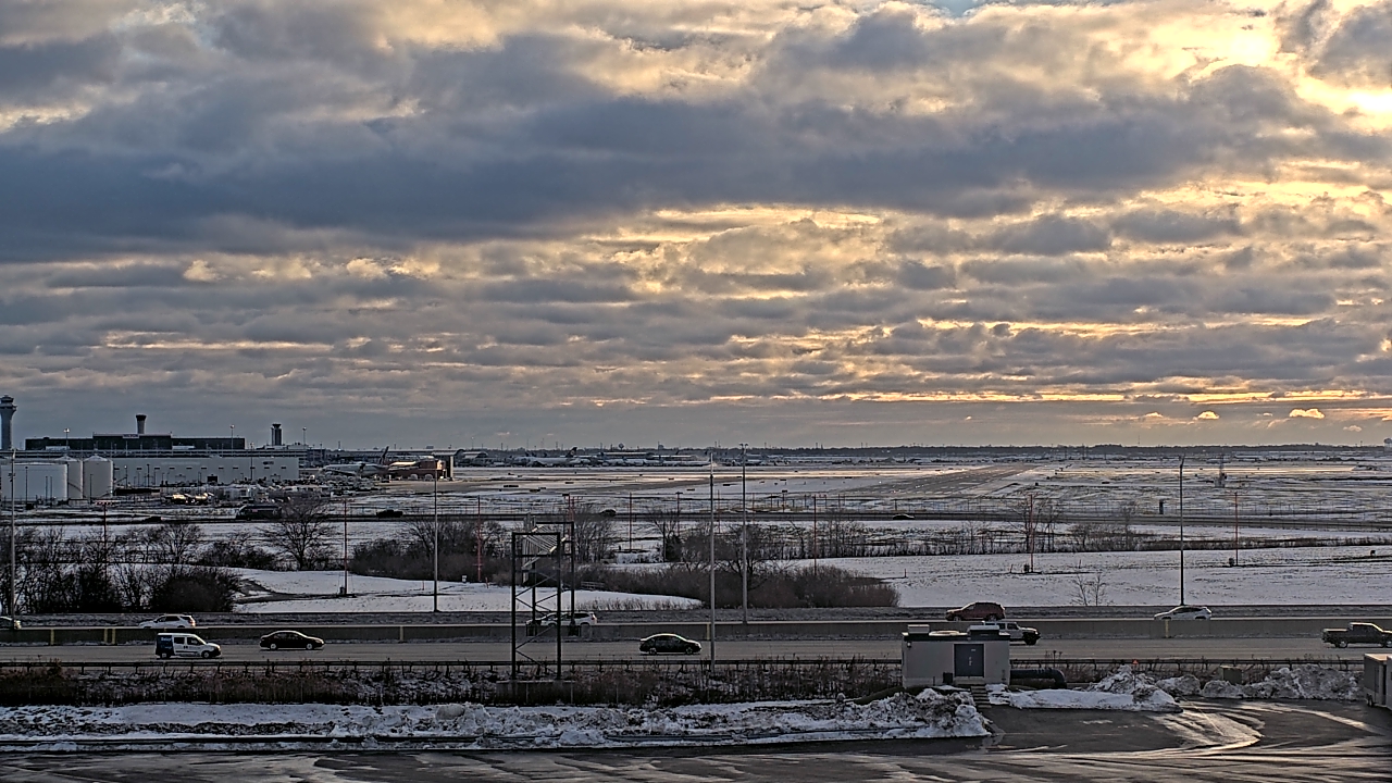 Thumbnail for current weather camera view from Allstate Arena in Des Plaines, Illinois