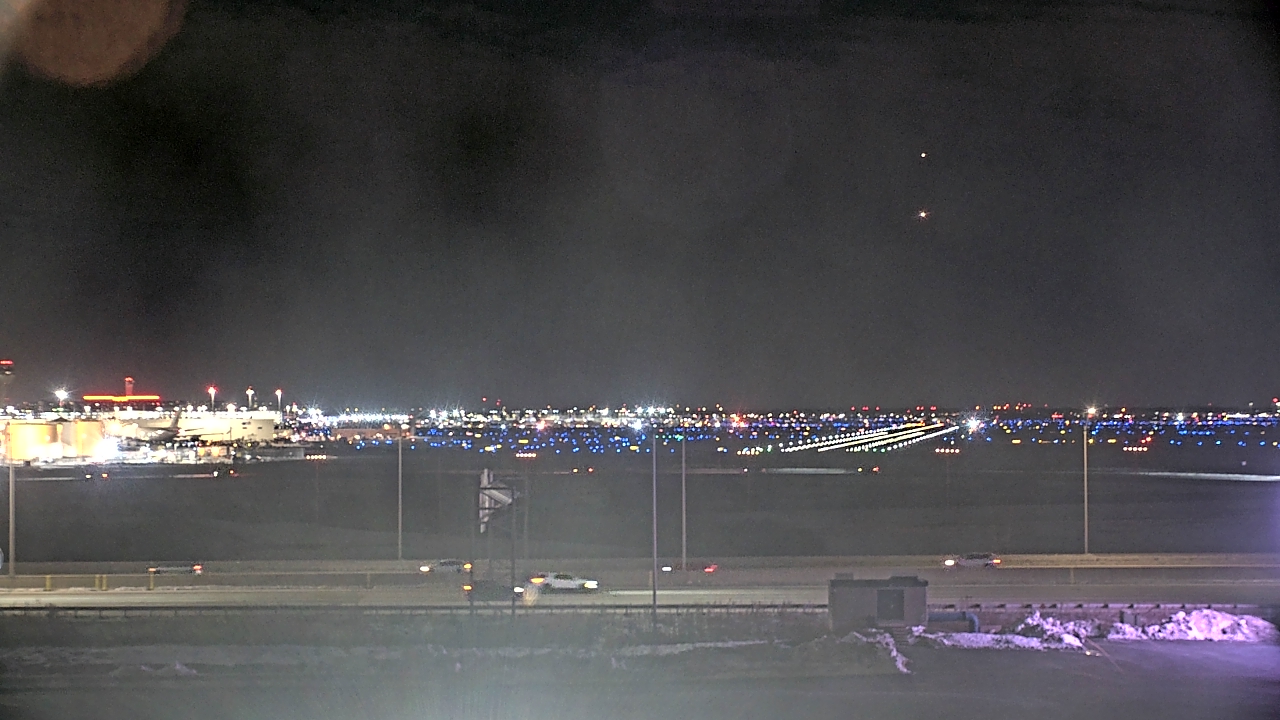 Thumbnail for current weather camera view from Allstate Arena in Des Plaines, Illinois