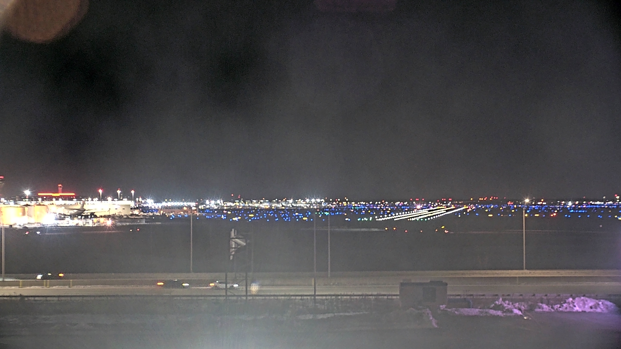 Thumbnail for current weather camera view from Allstate Arena in Des Plaines, Illinois