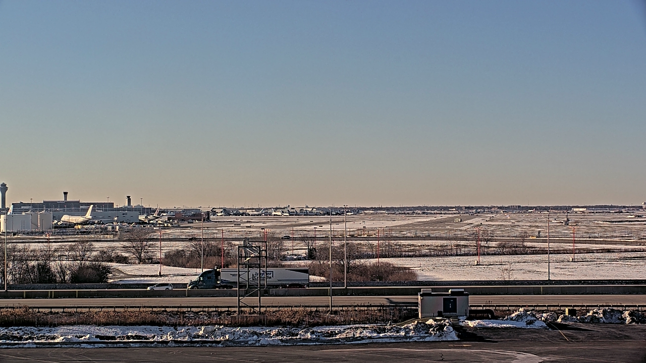 Thumbnail for current weather camera view from Allstate Arena in Des Plaines, Illinois