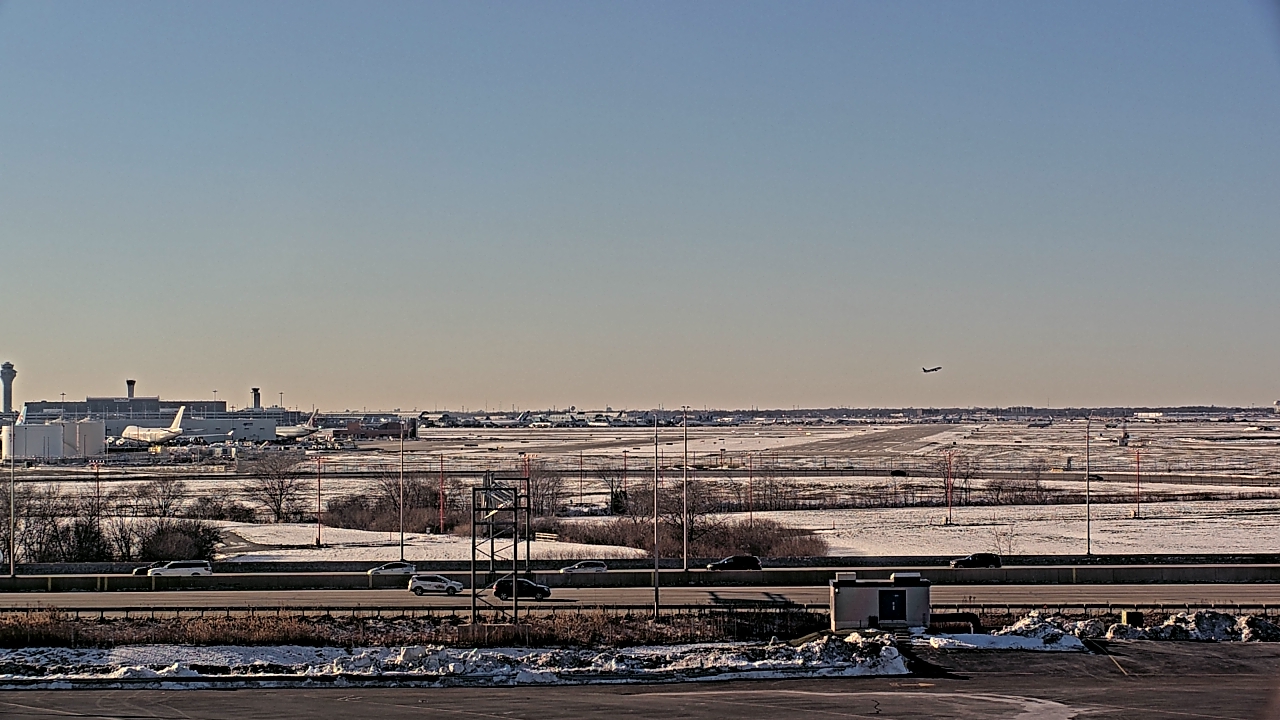 Thumbnail for current weather camera view from Allstate Arena in Des Plaines, Illinois