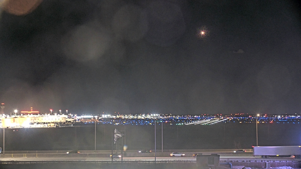 Thumbnail for current weather camera view from Allstate Arena in Des Plaines, Illinois