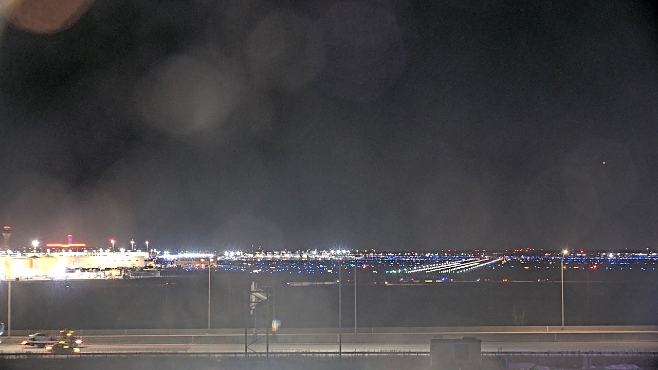 Thumbnail for current weather camera view from Allstate Arena in Des Plaines, Illinois