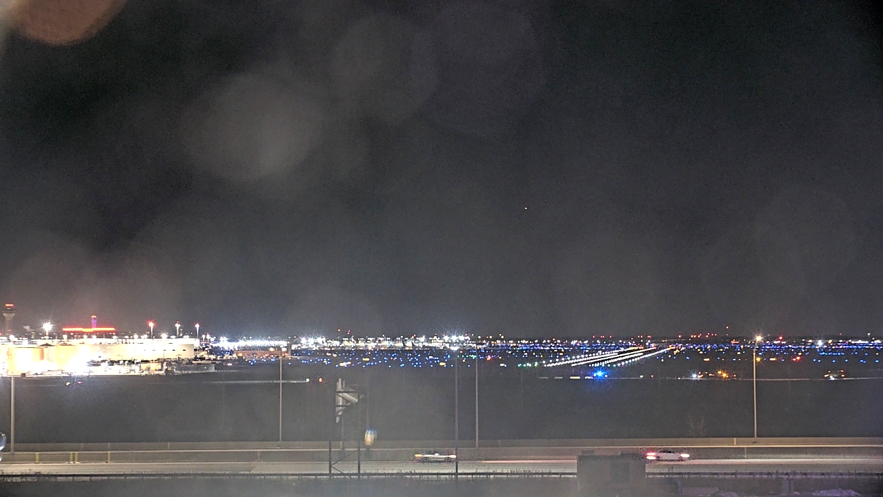 Thumbnail for current weather camera view from Allstate Arena in Des Plaines, Illinois