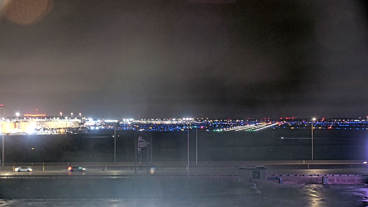 Thumbnail for current weather camera view from Allstate Arena in Des Plaines, Illinois