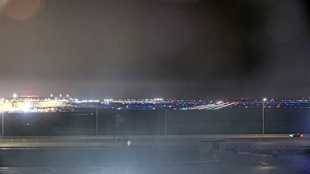 Thumbnail for current weather camera view from Allstate Arena in Des Plaines, Illinois