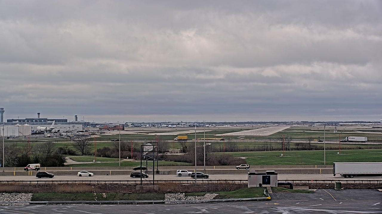 Thumbnail for current weather camera view from Allstate Arena in Des Plaines, Illinois