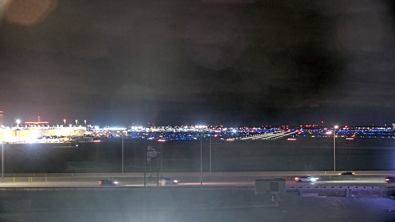 Thumbnail for current weather camera view from Allstate Arena in Des Plaines, Illinois