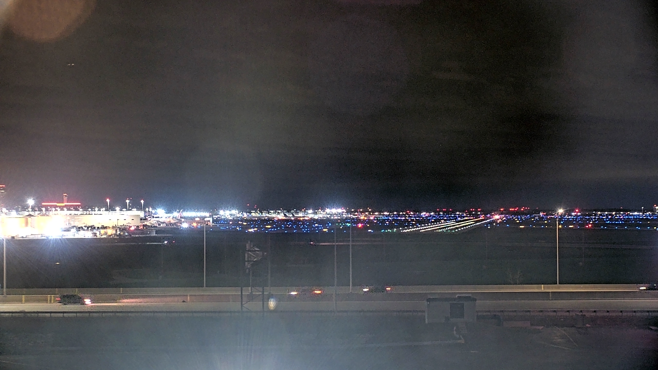 Thumbnail for current weather camera view from Allstate Arena in Des Plaines, Illinois