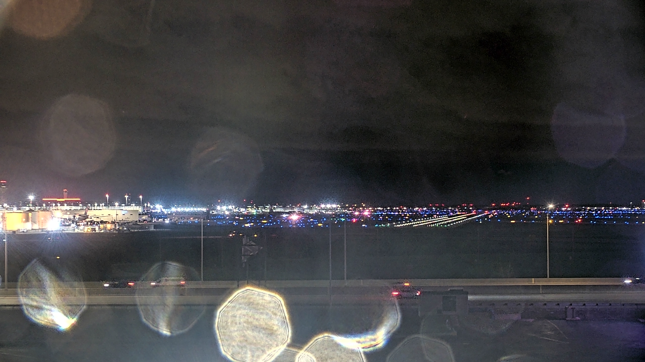 Thumbnail for current weather camera view from Allstate Arena in Des Plaines, Illinois