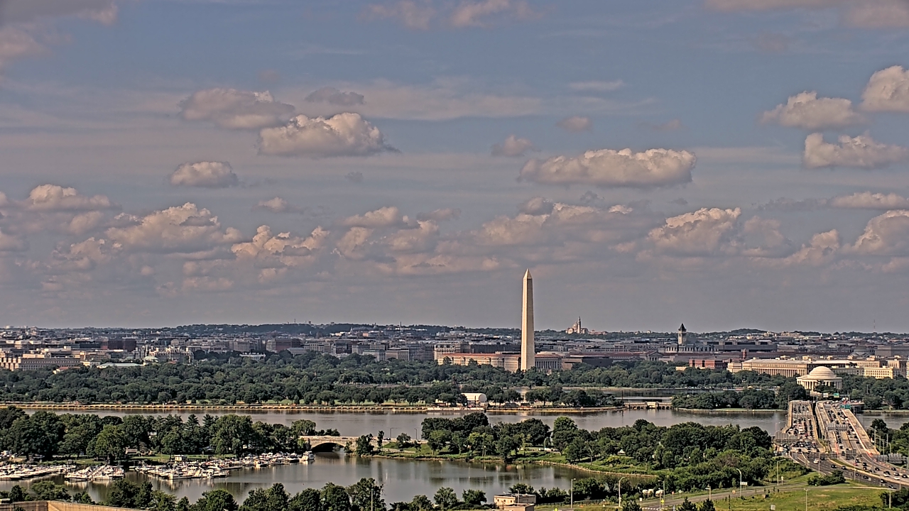 Thumbnail for current weather camera view from Altaire in Arlington, Virginia