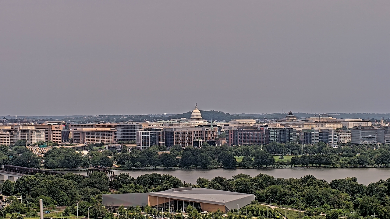 Thumbnail for current weather camera view from Altaire in Arlington, Virginia