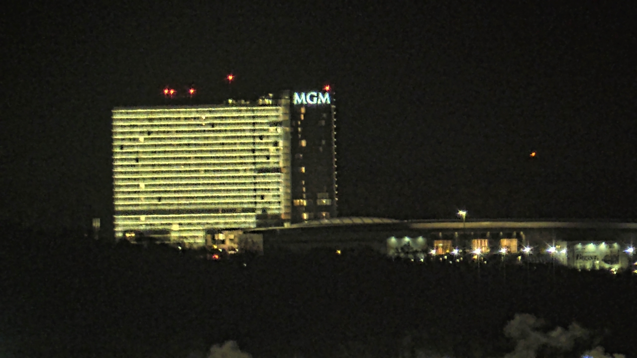 Thumbnail for current weather camera view from Altaire in Arlington, Virginia