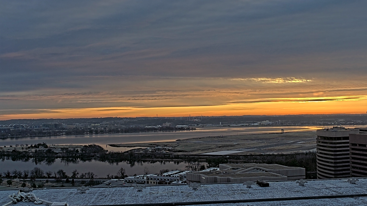 Thumbnail for current weather camera view from Altaire in Arlington, Virginia