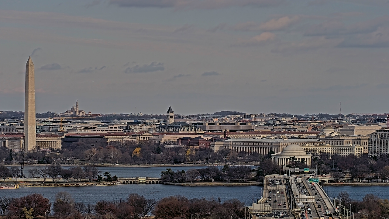 Thumbnail for current weather camera view from Altaire in Arlington, Virginia