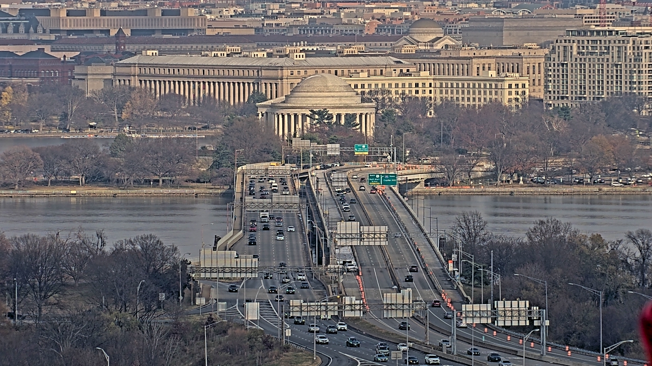 Thumbnail for current weather camera view from Altaire in Arlington, Virginia