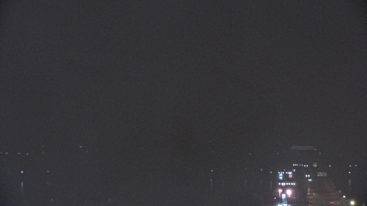 Thumbnail for current weather camera view from Altaire in Arlington, Virginia