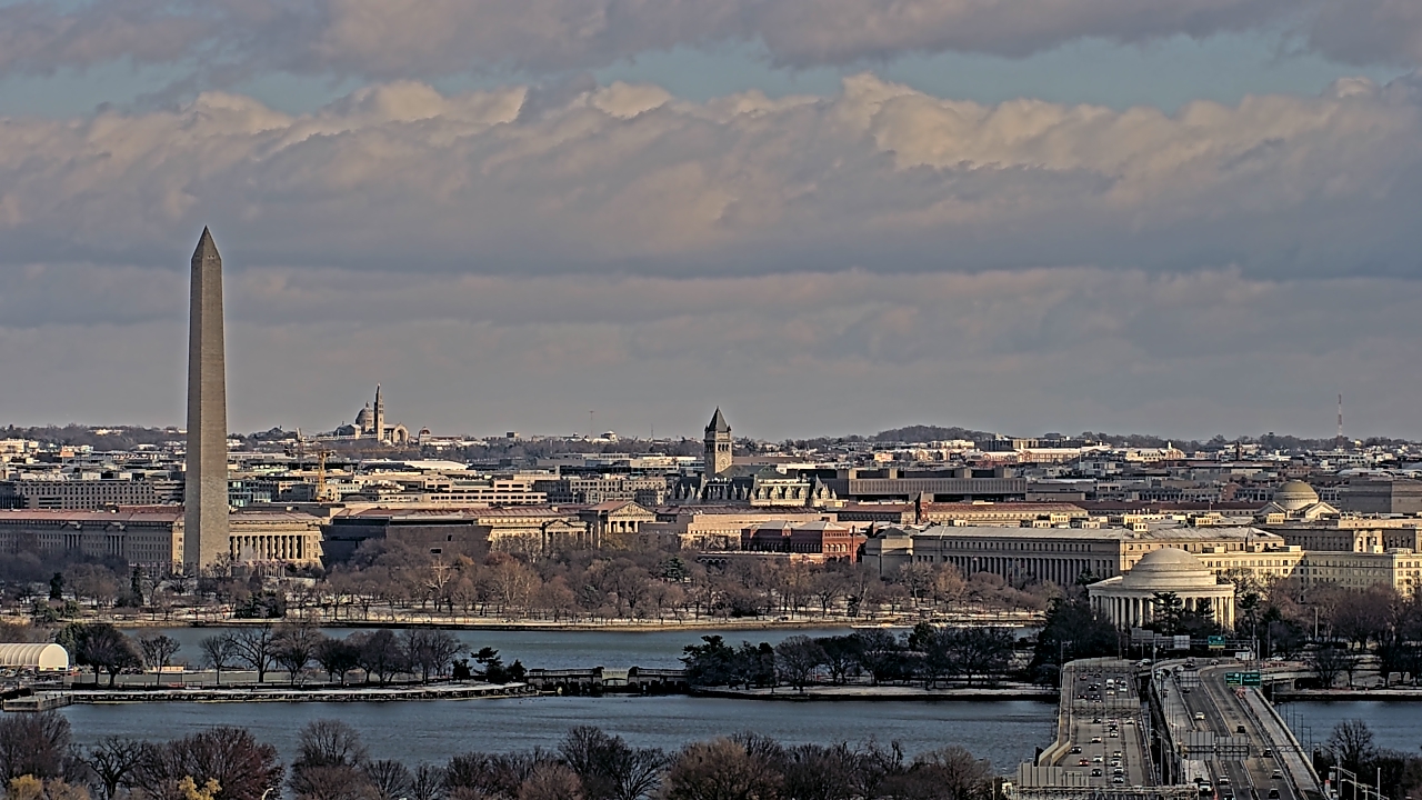 Thumbnail for current weather camera view from Altaire in Arlington, Virginia