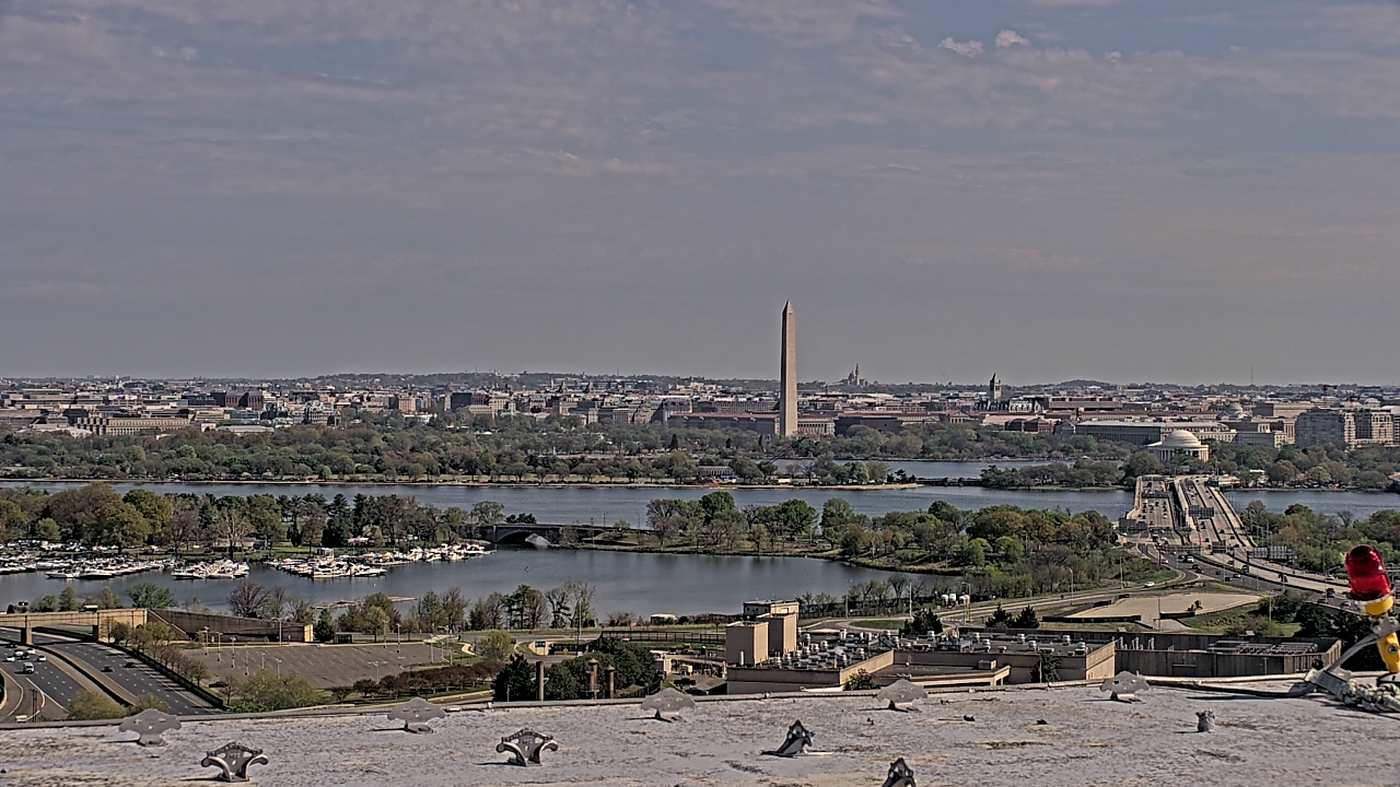 Thumbnail for current weather camera view from Altaire in Arlington, Virginia
