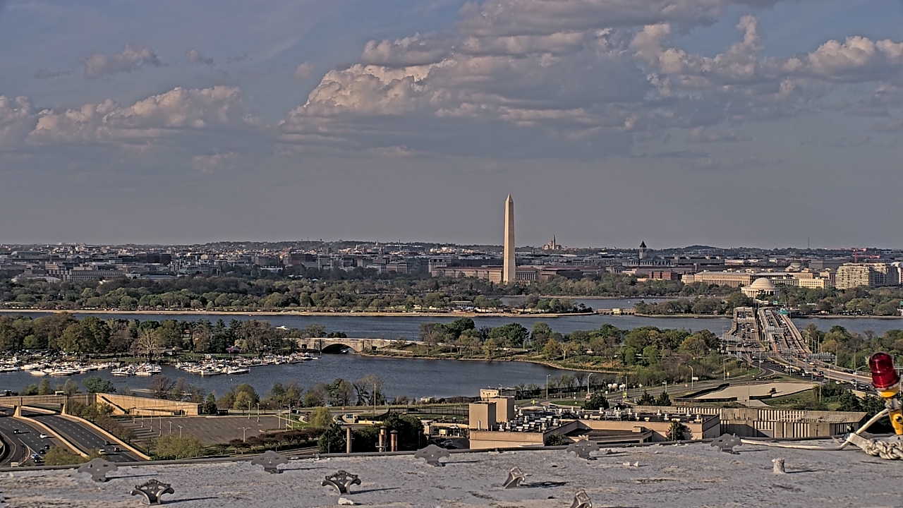 Thumbnail for current weather camera view from Altaire in Arlington, Virginia