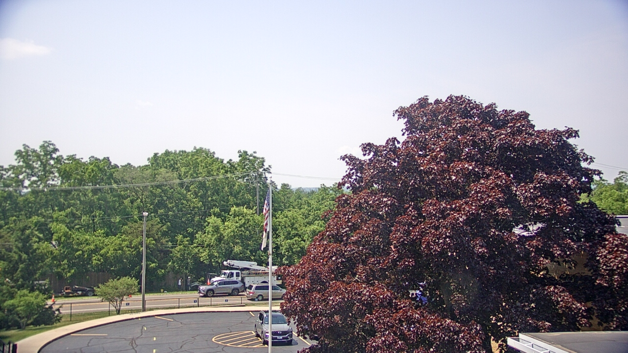Thumbnail for current weather camera view from Grass Lake School District 36 in Antioch, Illinois