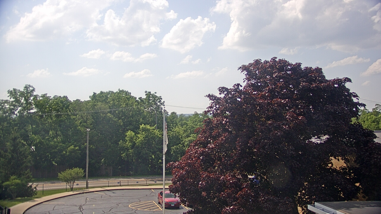 Thumbnail for current weather camera view from Grass Lake School District 36 in Antioch, Illinois