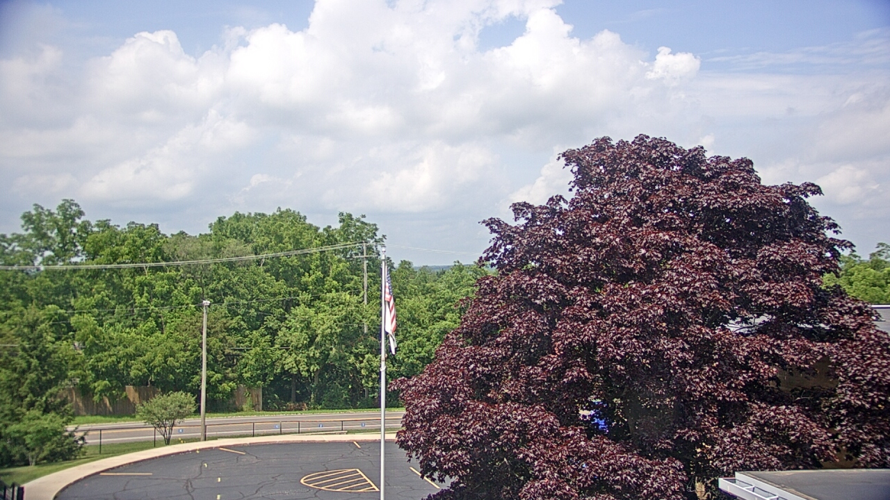 Thumbnail for current weather camera view from Grass Lake School District 36 in Antioch, Illinois