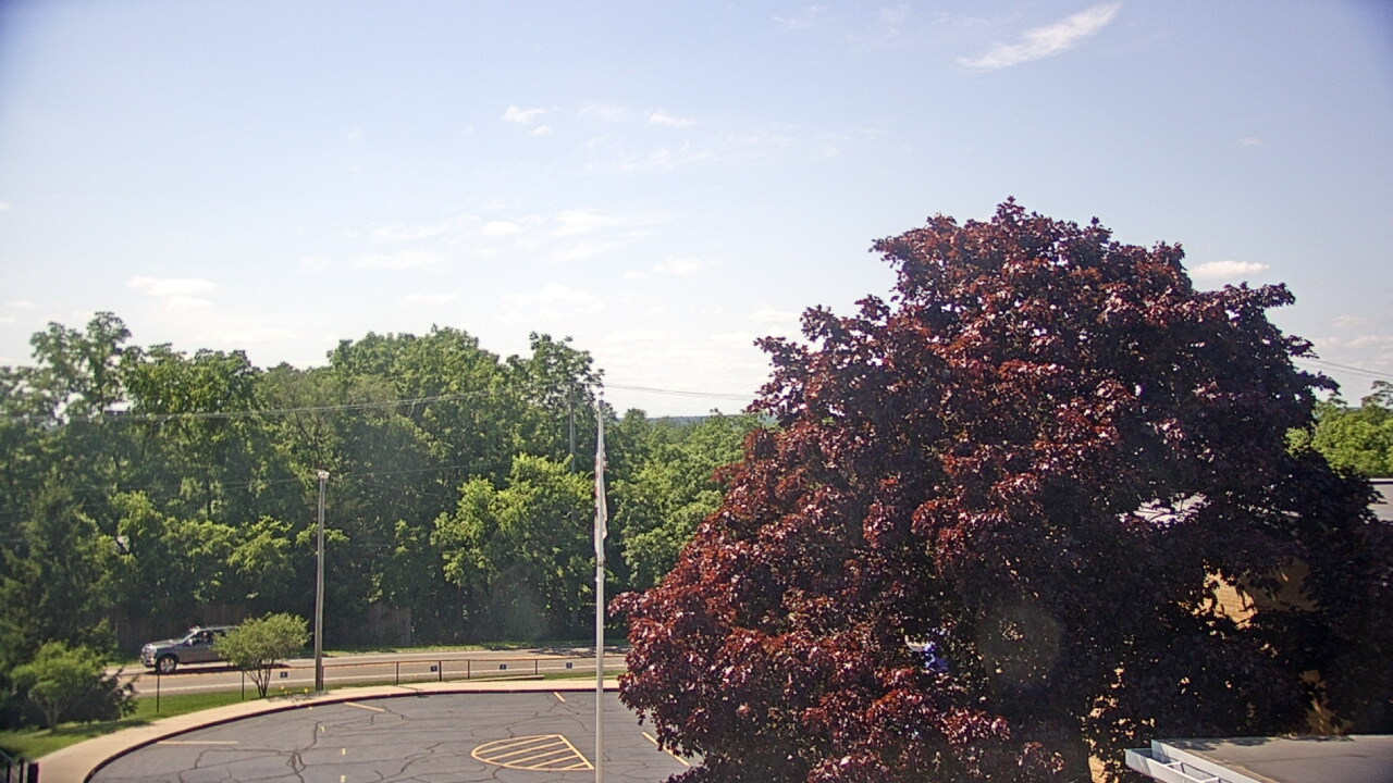 Thumbnail for current weather camera view from Grass Lake School District 36 in Antioch, Illinois