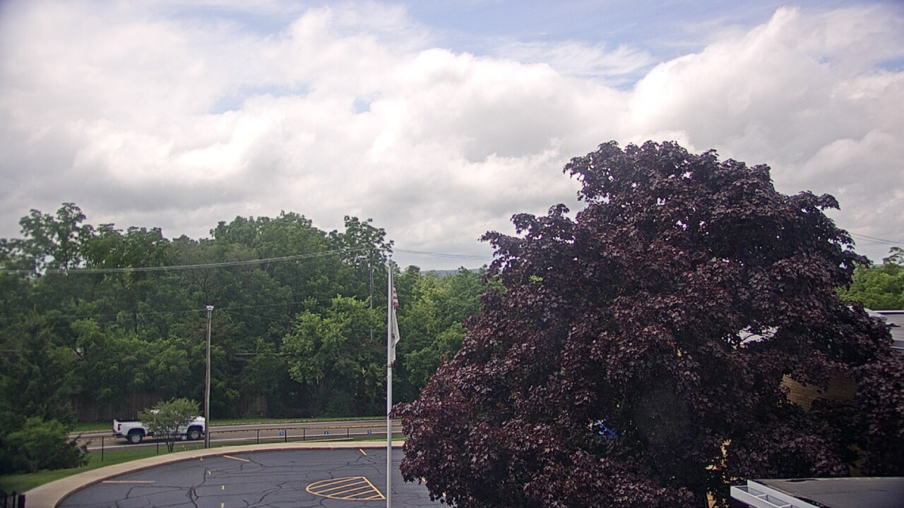 Thumbnail for current weather camera view from Grass Lake School District 36 in Antioch, Illinois