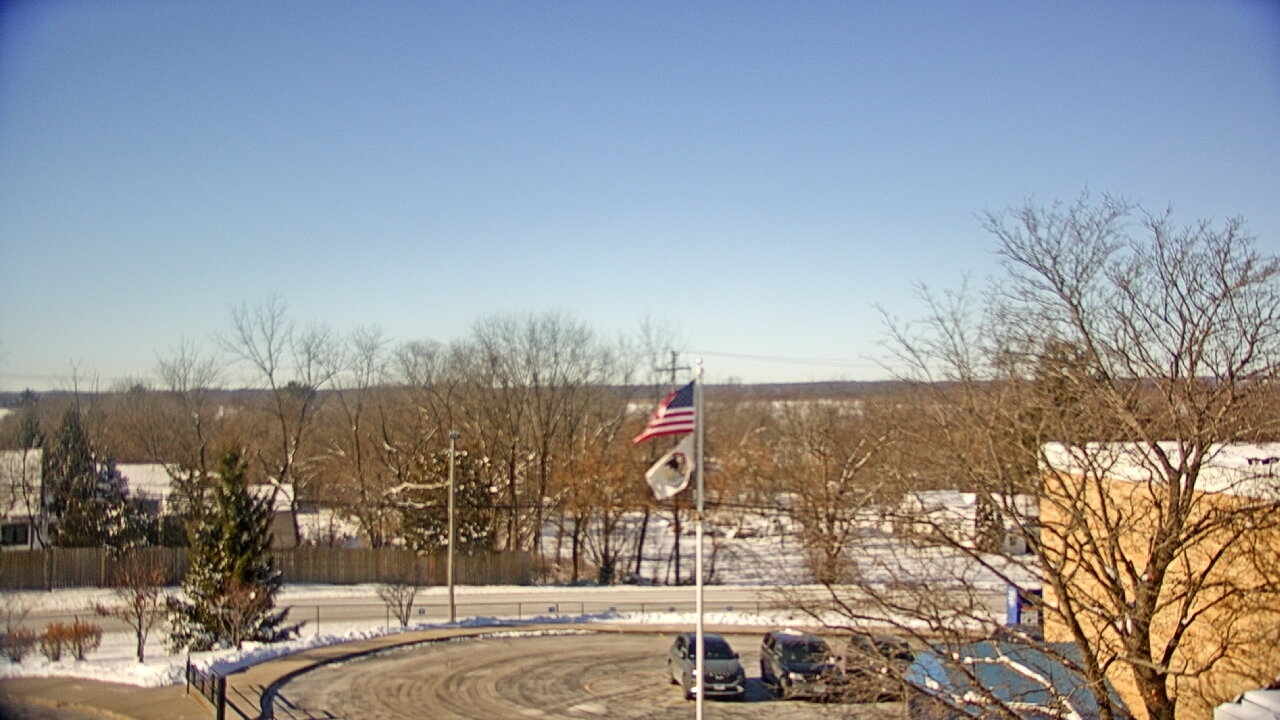 Thumbnail for current weather camera view from Grass Lake School District 36 in Antioch, Illinois