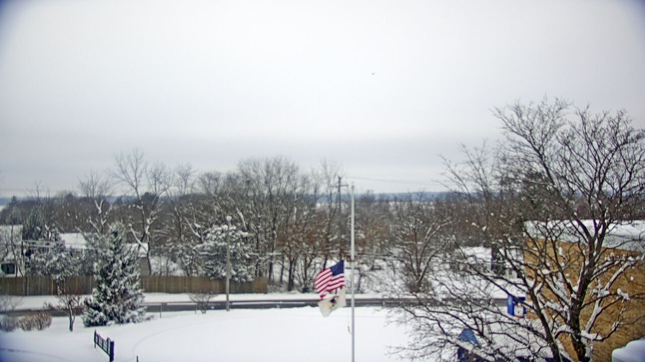 Thumbnail for current weather camera view from Grass Lake School District 36 in Antioch, Illinois