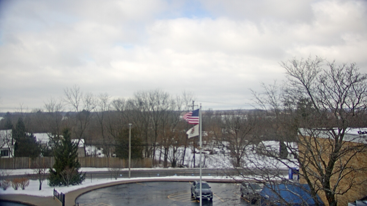 Thumbnail for current weather camera view from Grass Lake School District 36 in Antioch, Illinois